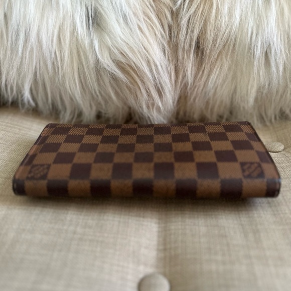 Authentic Louis Vuitton Damier Roseberry Wallet - Picture 9 of 9